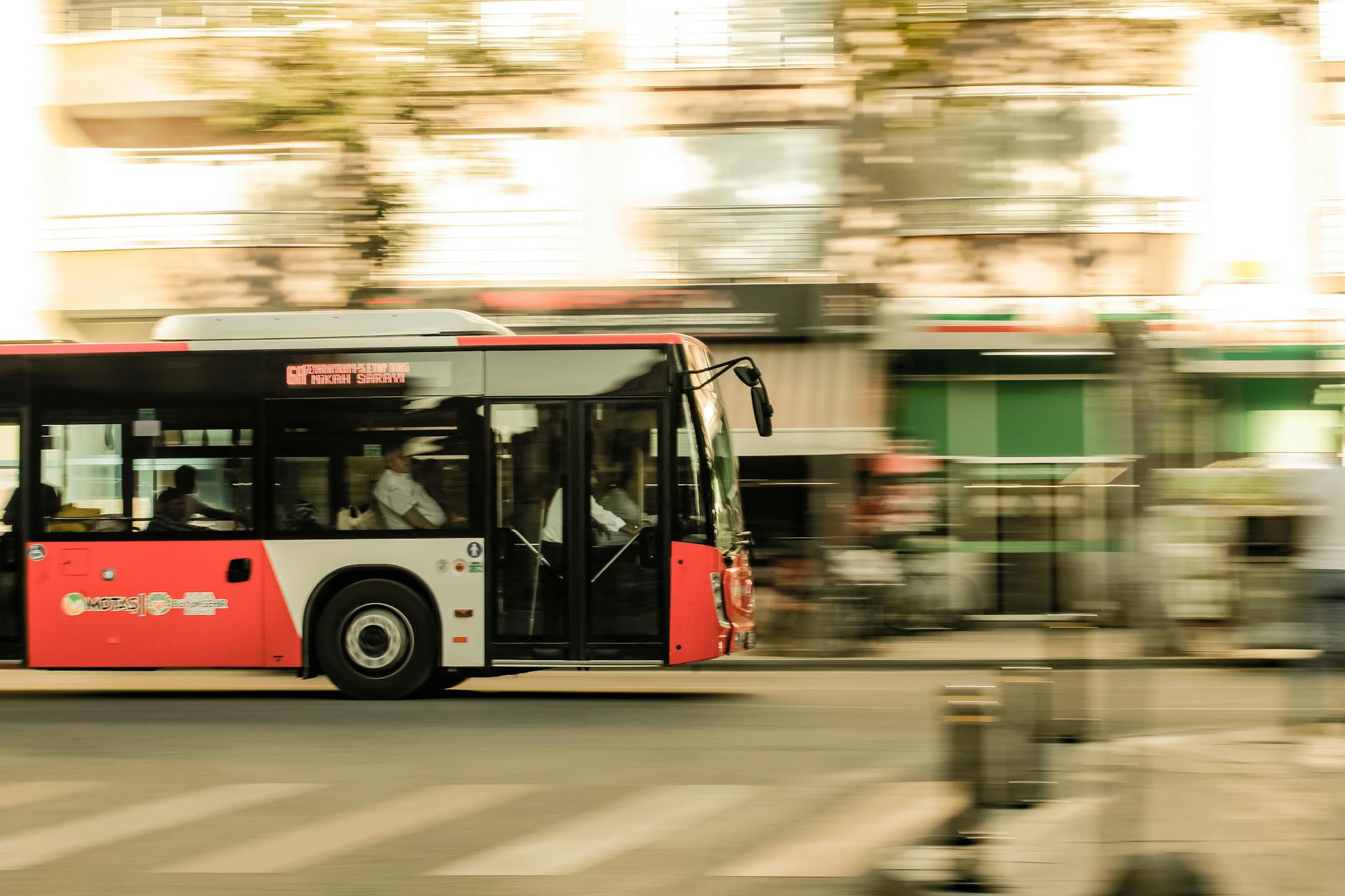 Vicenza, bus in doppio senso su corso Santi Felice