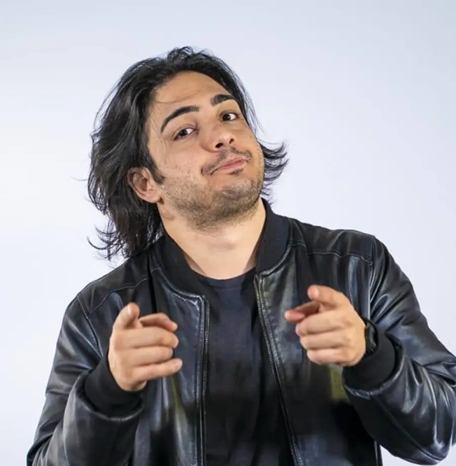 Vicenza in Festival, Max Angioni porta la stand up in Piazza dei Signori